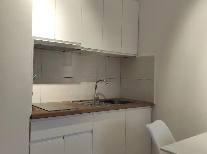 Joni's Small Apartmán *